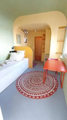 Private small studio in Costa de Caparica