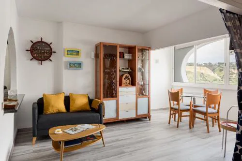 Sun & Sea 1-Bedroom Apartment