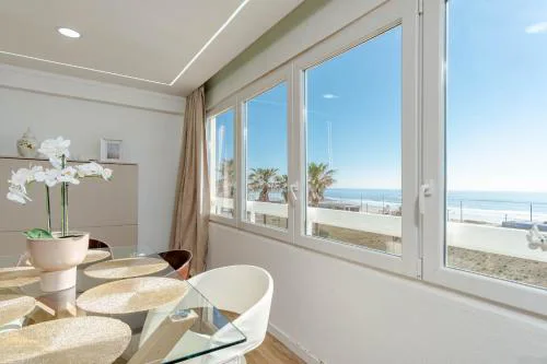 The View II Costa Caparica ( private parking )