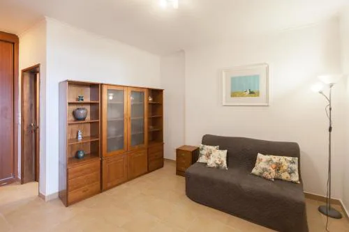 FLH Ericeira Minimalist Studio