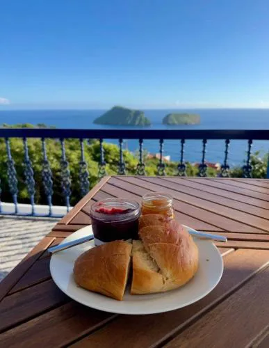 Island View Retreat