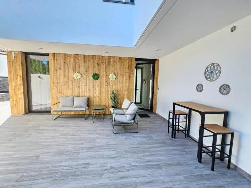 NEXT HOUSE