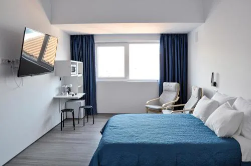 Delightful Seaside Studio Apartment D - Faraway