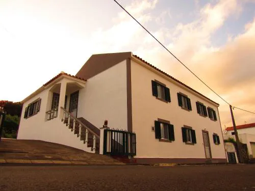 Casa L&M - Refúgio com Horta Biológica Certificada
