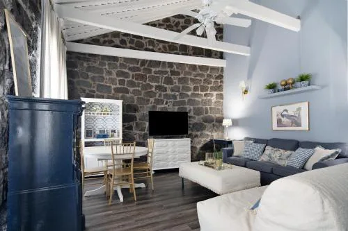 Pico Boutique House