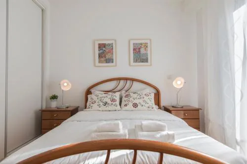 014 A - Charming Apartment in Lisbon Center with Garage