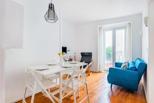 2BR at Chiado Historical Heart