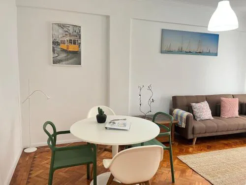 92 Campolide Apartment by Trip2Portugal