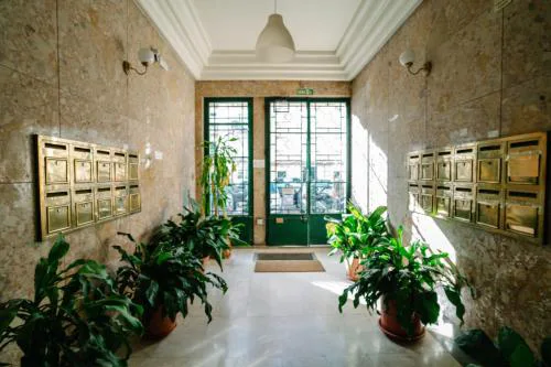 Alameda Apartments & Rooms
