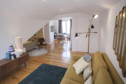 Alfama Lisbon Apartment, Quiet Location, Great Views - TTL268