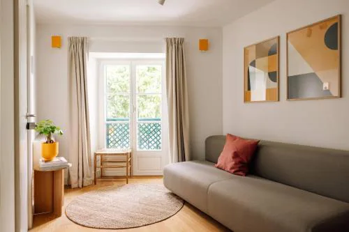 Alfama Regal Suites