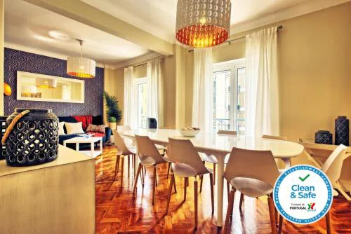 Almirante 3-Four Bedrooms