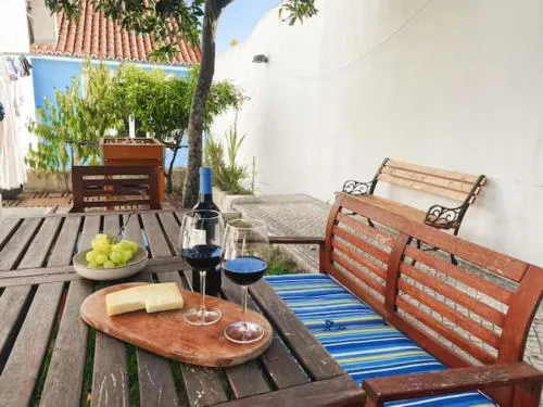 Almirante24 - Apartment with Garden - Ajuda Palace & Royal Treasure Museum