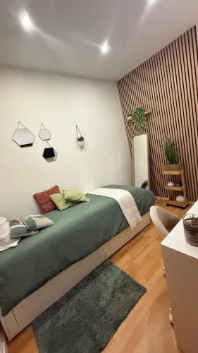 AOT - Guest House