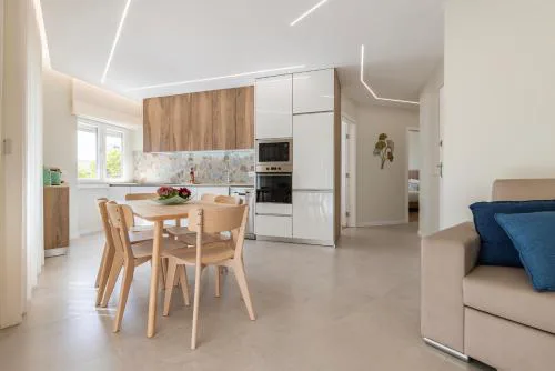 Apartamento novo junto ao metro - 1D