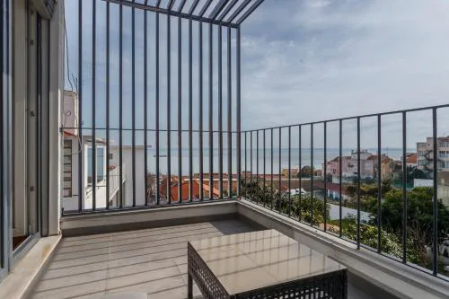 Barbadinhos Apartments in Lisbon Historic Neighborhood
