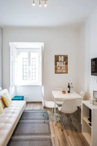BeHappy Apartments