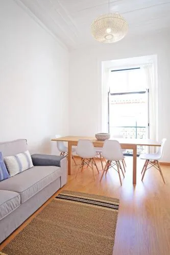 BH1 4BR in Heart of Bohemian Bairro Alto