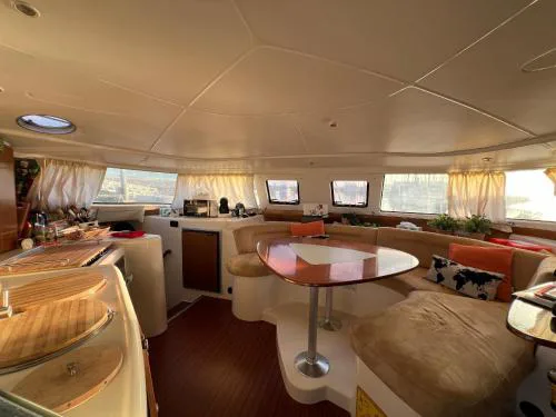 Catamaran Corto Maltese III