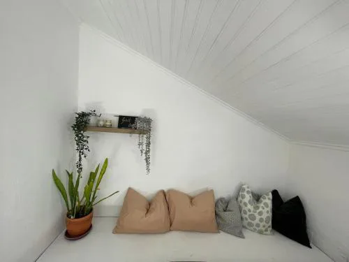 Central 3 rooms apartment 5 minutes away meter station