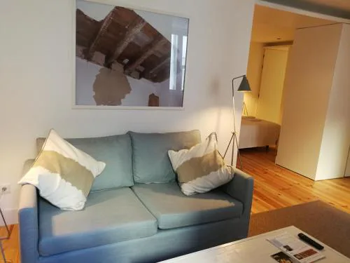 Chiado downtown apartment