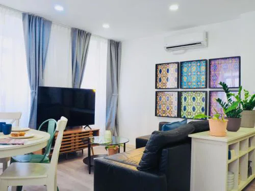 Chiado Local Artist Suites w Parking & EV