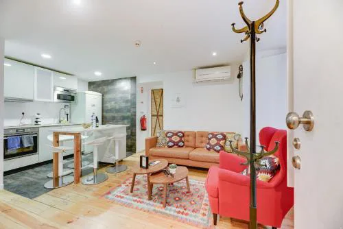 Chiado/Bairro Alto 2 bedroom apartment