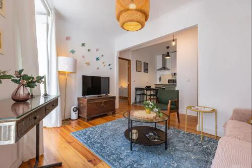 Classy and Charming Apartment by LovelyStay