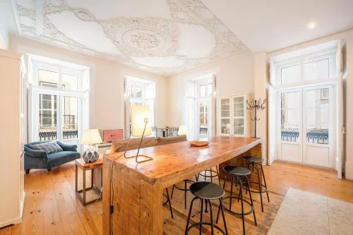 Classy Duplex in Historic Lisbon
