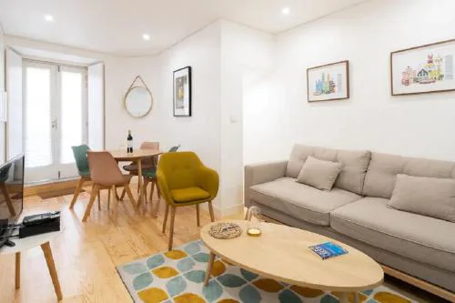 Comfortable Apartment in Bairro Alto by LovelyStay