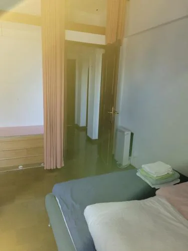 Comfy room near Metro and Airport