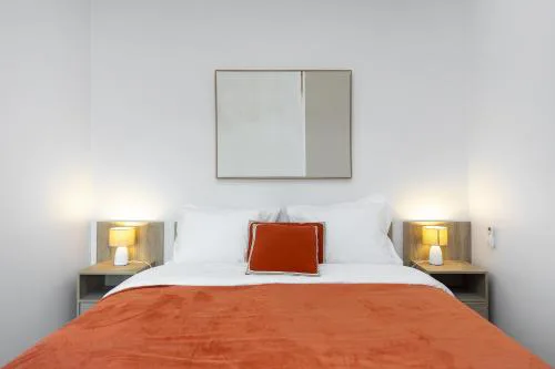 Cozy Apartment in Lisbon by Soulplaces