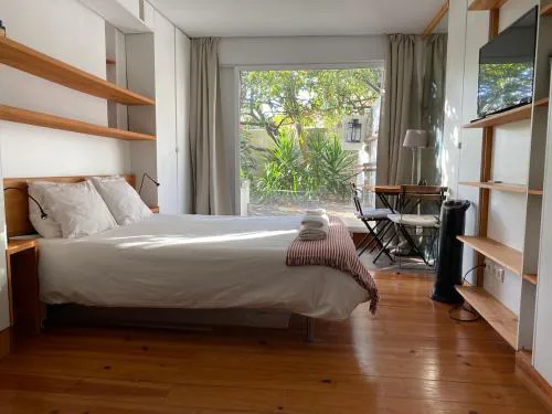 Cozy Central Studio with Private Terrace