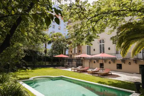 Dear Lisbon - Valmor Palace