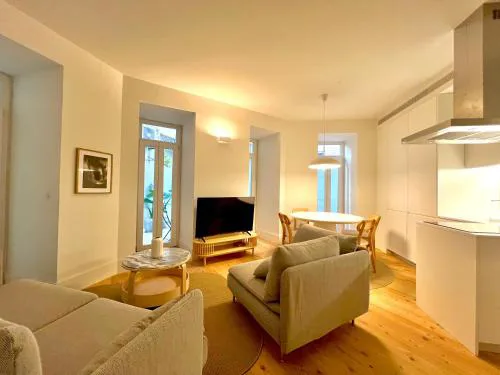 DL Apartments