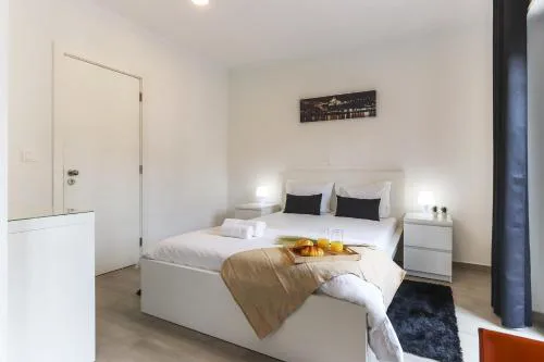 Downtown Lisbon Palma Suites by Hosty