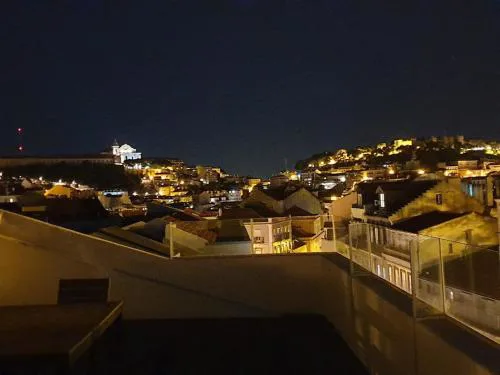 Duplex avec terrasse vue sur castelo sao Jorge
