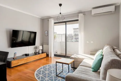 Elegant Flat in Benfica - 10 min to City Center