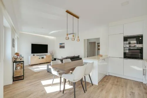 Flat w/ Balcony & Workspace by HostWise