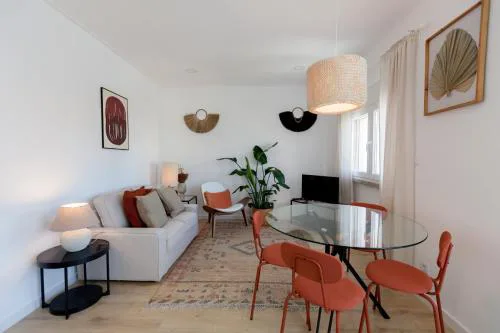 FLH Alcântara Comfy Flat with Balcony