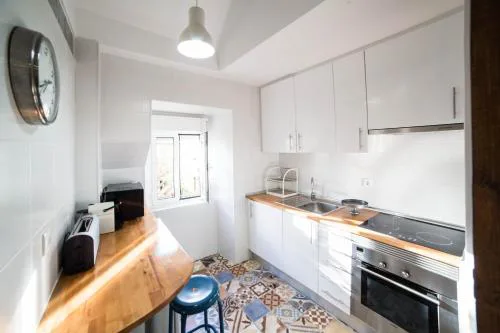 FLH Fresh and Cozy Old Town Duplex