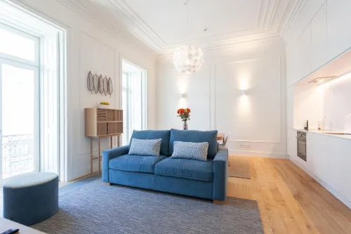 FLH Restauradores Bright Flat