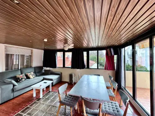 Flores Terrace Apartment