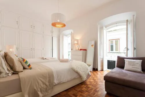 Ginjinha House - 4 Rooms - Bairro Alto - with AC by Lisbeyond