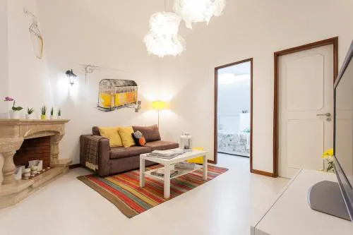 Ginjinha House - 4 Rooms in Bairro Alto by Lisbeyond