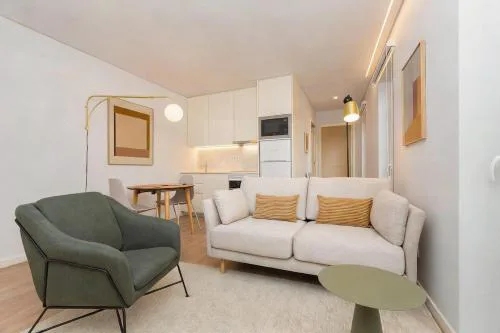 Glória Liberty I - City at Your Doorstep