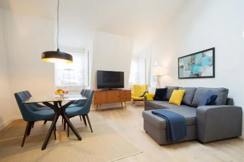 Graceful Duplex Time Out Market