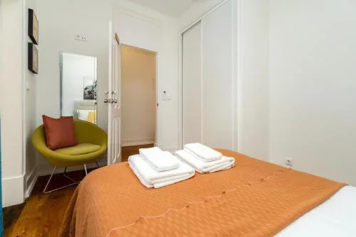 Groovy M2 R3 - Amazing Double Room with En-suite Bathroom