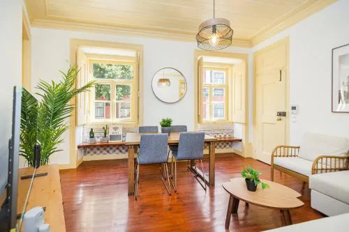 GuestReady - Classical Portuguese Style Family Apt in Bohomeain Alfama