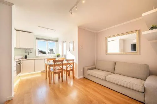 GuestReady - Sunny spacious in Belém
